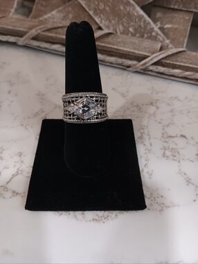 Spilada Silver .925 Ring Size 8.5-9